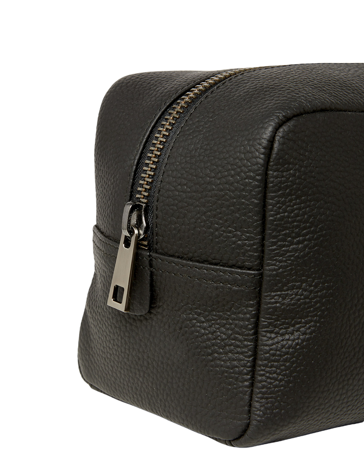 TRAVEL TOILETRY BAG